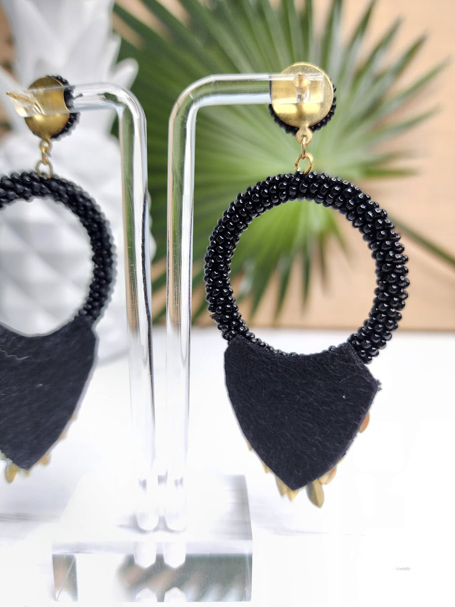 Turning Heads Circle & Sequins Earrings Black